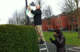 Kerstversiering ophangen